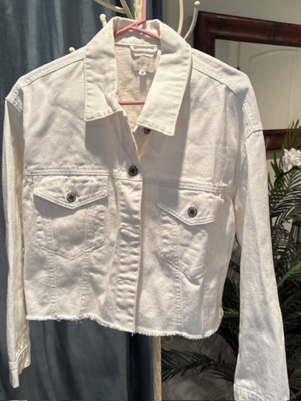 WISHLIST White Jean Denim Jacket Coat Size Medium 100% Cotton Casual Cowgirl
